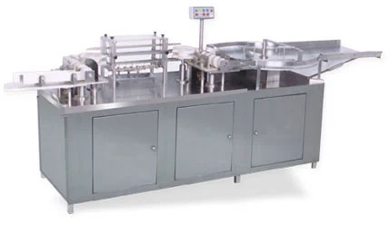 manufacturer, supplier, exporter of Vacuum cleaning machine in Ahmedabad, India